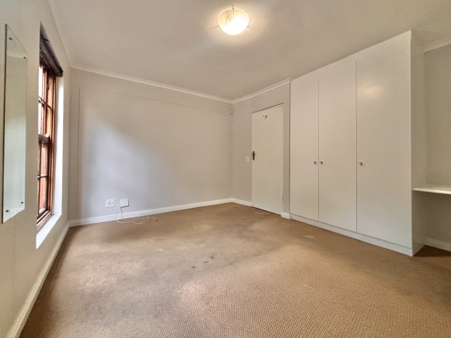 2 Bedroom Property for Sale in Wynberg Upper Western Cape